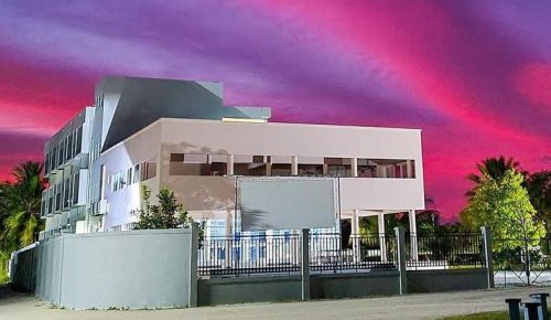 އެމްއެންޔޫ ހިތަދޫ ކެމްޕަސް