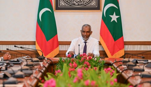 ރައީސް ޑރ މުޙައްމަދު މުޢިއްޒި. ފޮޓޯ:ރައީސް އޮފީސް