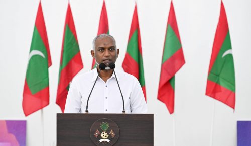 ރައީސް ޑރ މުޙައްމަދު މުޢިއްޒު. ފޮޓޯ: ރައީސް އޮފީސް