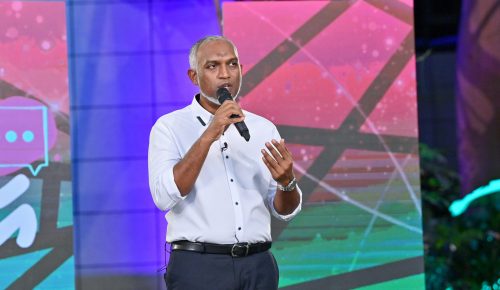 ރައީސް ޑރ މުޙައްމަދު މުޢިއްޒު. ފޮޓޯ:ރައީސް އޮފީސް