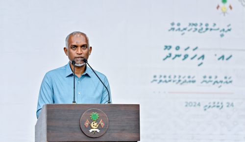 ރައީސް ޑރ މުޙައްމަދު  މުޢިއްޒު. ފޮޓޯ:ރައީސް އޮފީސް