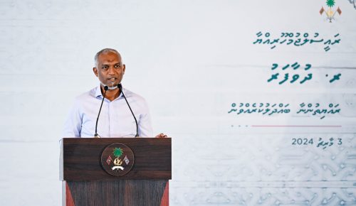ރައީސް ޑރ މުޙައްމަދު މުޢިޢްޒު. ފޮޓޯ: ރައީސް އޮފީސް