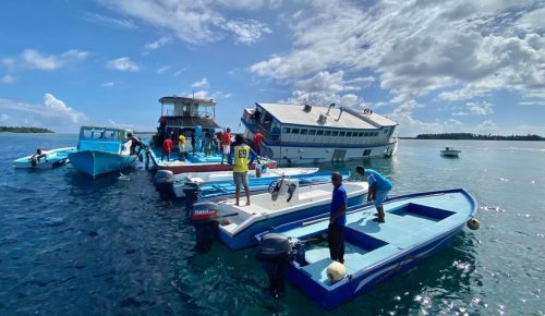 ފަރަށް އެރި ބަސްމަލާ ބޯއްޓު. ފޮޓޯ: ދަނބިދޫ ކައުންސިލް