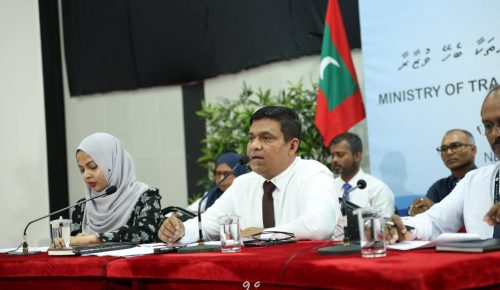 ޓްރާންސްޕޯޓް މިނިސްޓްރީ އިން މިއަދު ބޭއްވި ނޫސްވެރިންގެ ބައްދަލުވުން. ފޮޓޯ: ދެން އޮންލައިން