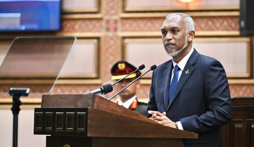 ރައީސް ޑރ މުޙައްމަދު މުޢިއްޒި. ފޮޓޯ: ރައީސް އޮފީސް