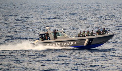 090221-N-4774B-002
MALDIVES (Feb. 21, 2009) Members of the Maldives National Defense Force Coast Guard approach the guided-missile cruiser USS Lake Champlain (CG 57). Lake Champlain is part of the Boxer Expeditionary Strike Group on a scheduled deployment to the Western Pacific in support of global maritime security. (U.S. Navy photo by Mass Communication Specialist 2nd Class Daniel Barker/Released)