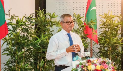 މޫސުމީ ބަދަލުތަކާއި ތިމާވެށްޓާއި ހަކަތައާބެހޭ ވަޒީރު ވަޒީރު ޠާރިޤު އިބްރާޙިމް. ފޮޓޯ: ސްޓެލްކޯ