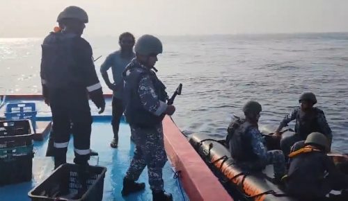 އާންމުކޮށްފައިވާ ވީޑިއޯ ތަކުން ނަގައިފައިވާ ސްކްރީން ޝޮޓެއް.