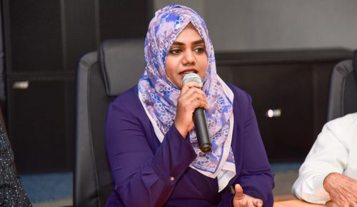 އެމްއެމްޕީއާރްސީގެ އެމްޑީ ފާތިމަތު ތައުފީޤް. ފޮޓޯ: އެމްއެމްޕީއަރްސީ